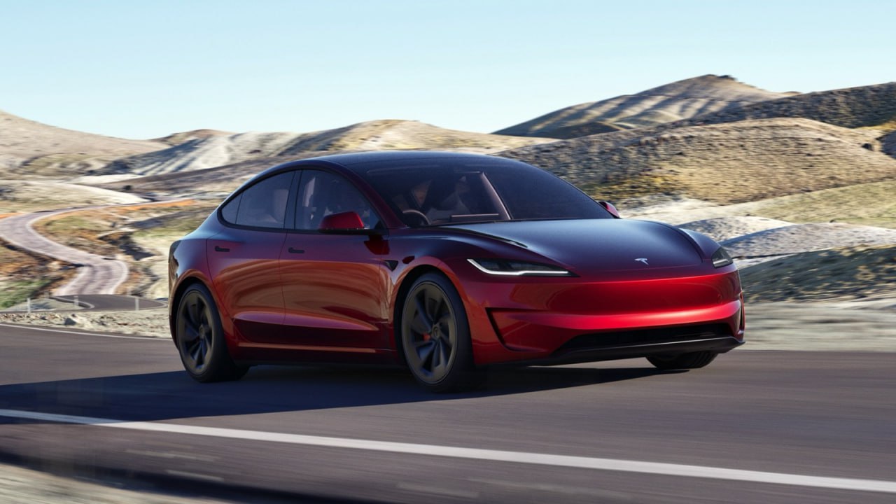 Tesla 3 2024
